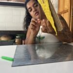 Taller de creación papel artesanal en Barichara, junio 2024